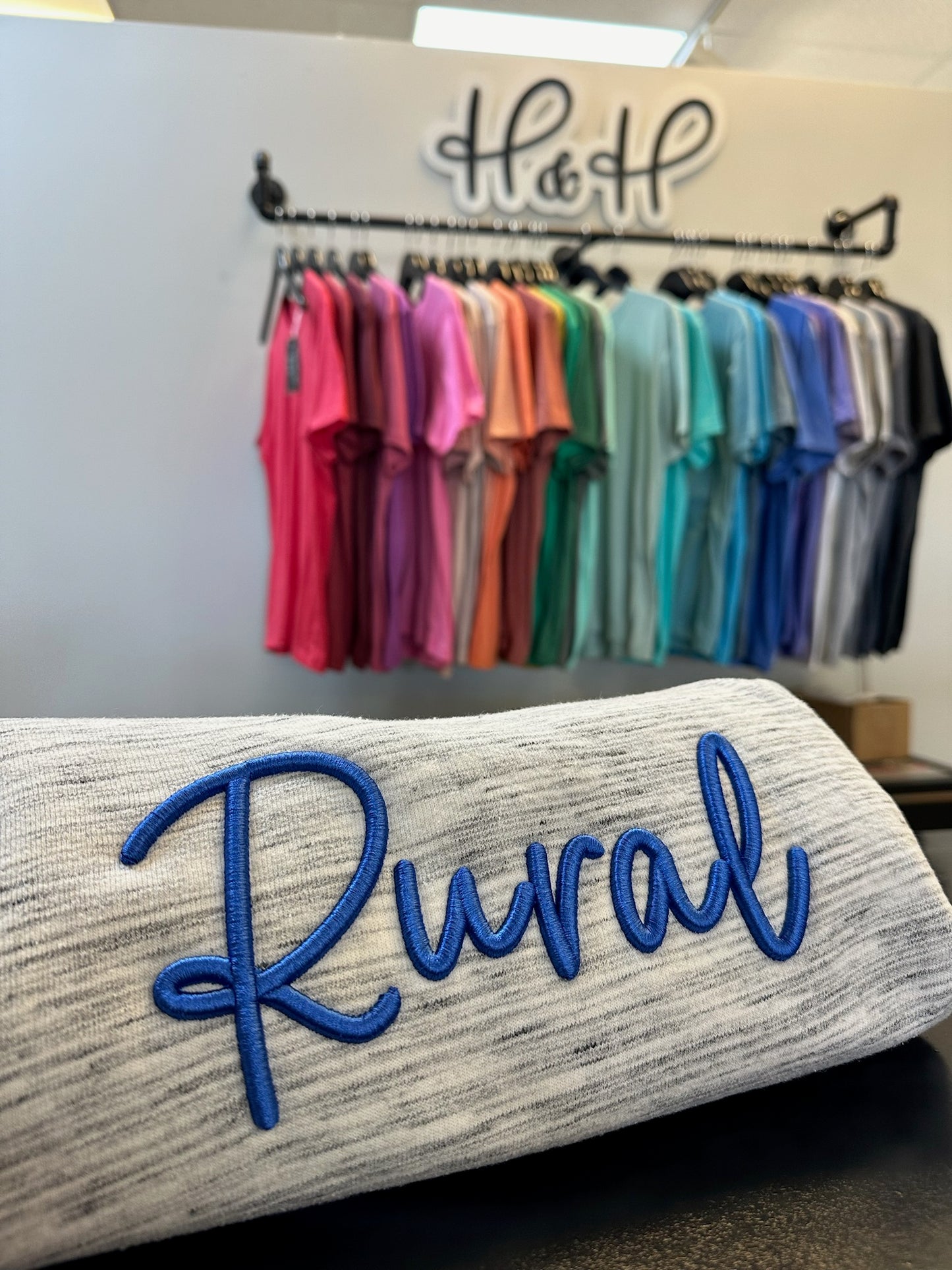 Rural Puff ~ Royal 3D Script Embroidery